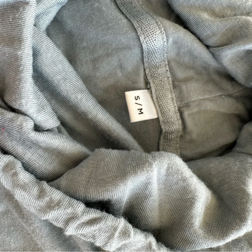 Emirates Business Class Cowl Neck Loungewear Top Pajamas Sleepwear - Picture 5 of 6